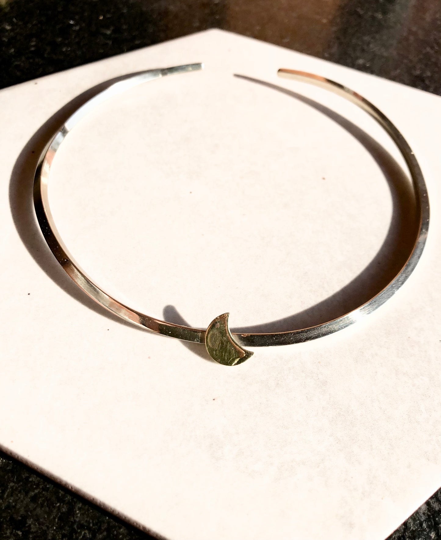 gargantilha alinhamento - lua dourada